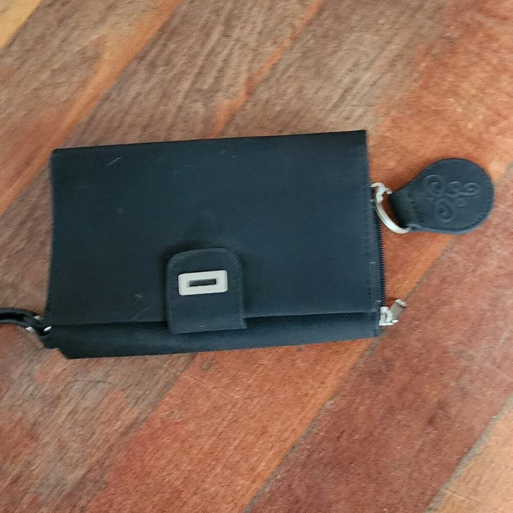 NWOT Walmart Black Organizer Wristlet Wallet